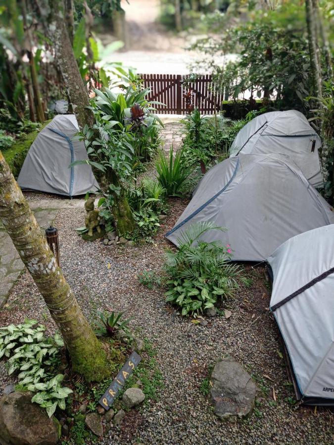 Camping Tropico De Capricornio - Ilhabela Bagian luar foto