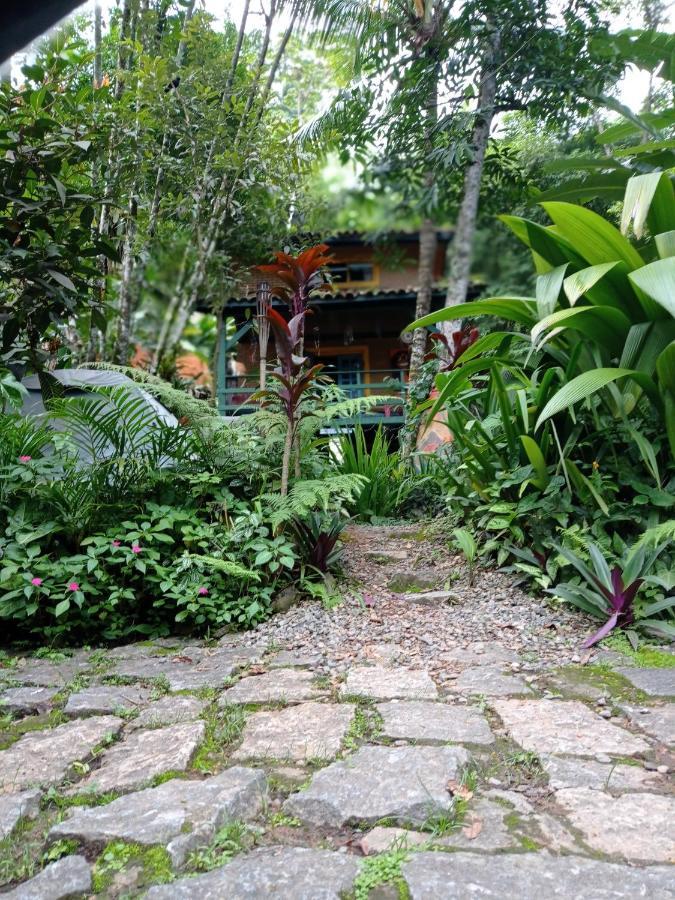 Camping Tropico De Capricornio - Ilhabela Bagian luar foto